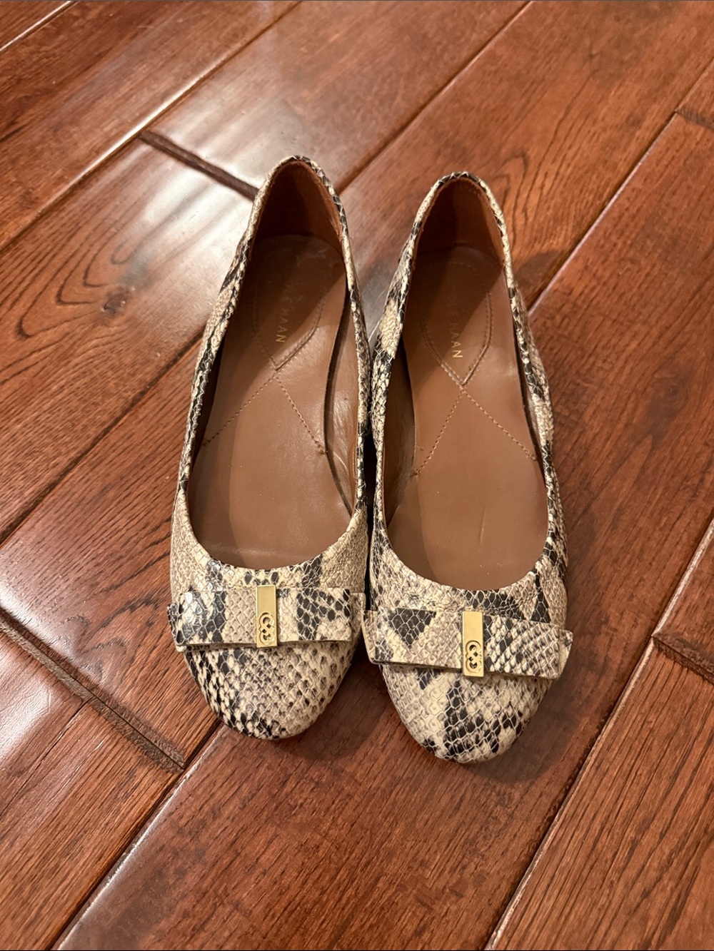 Cole Haan snake print women’s shoe size 6 - Picture 2 of 5